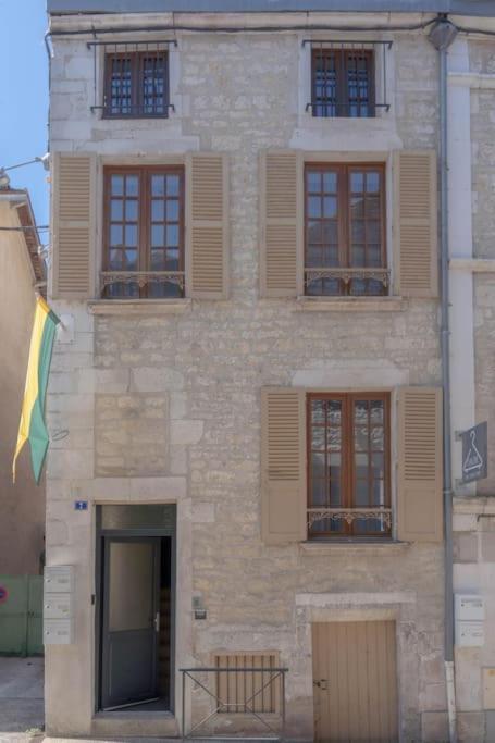Le Beau Chardonnay, Au Coeur De Chablis Apartment Exterior photo
